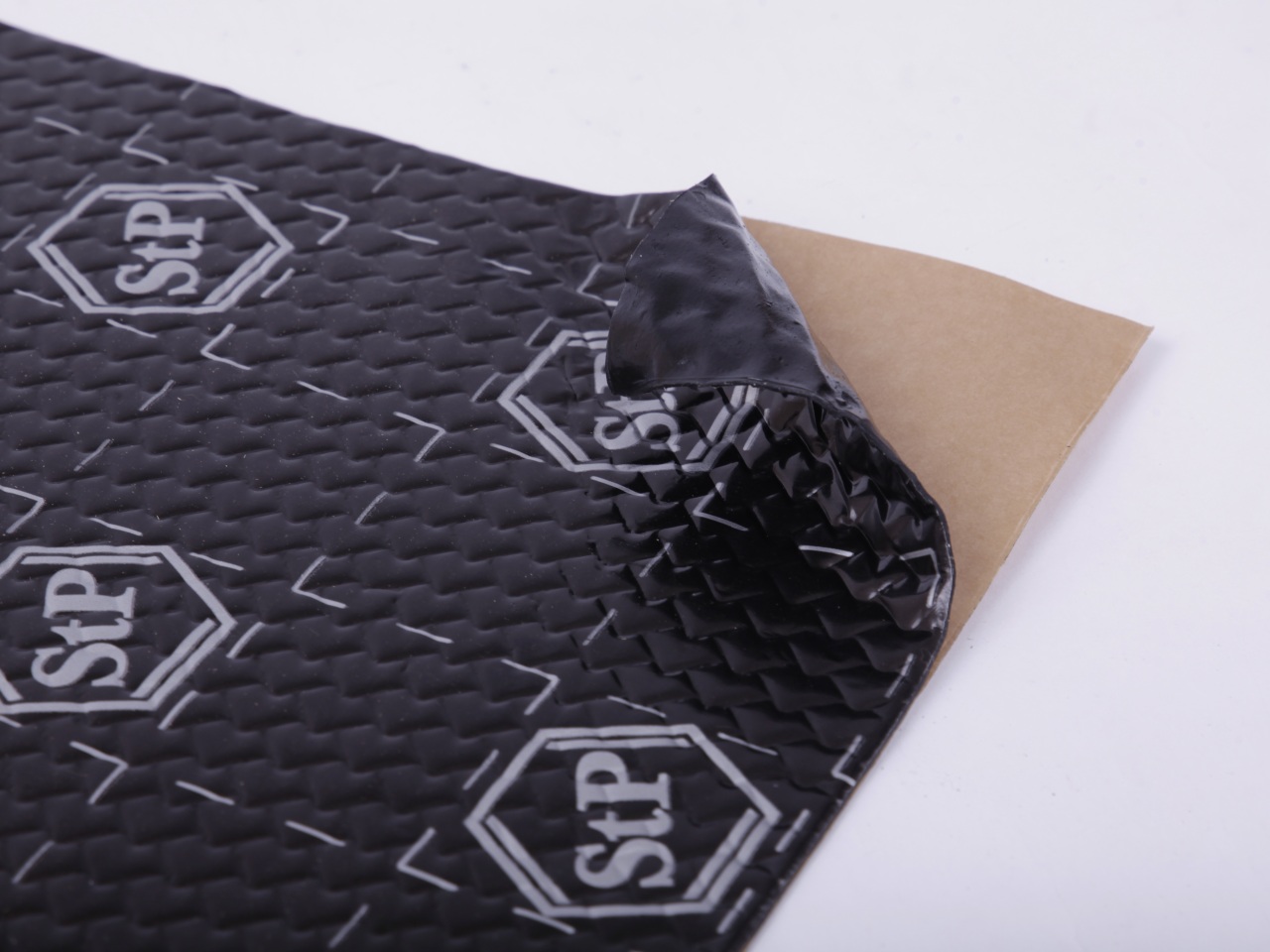 STP Black Silver
