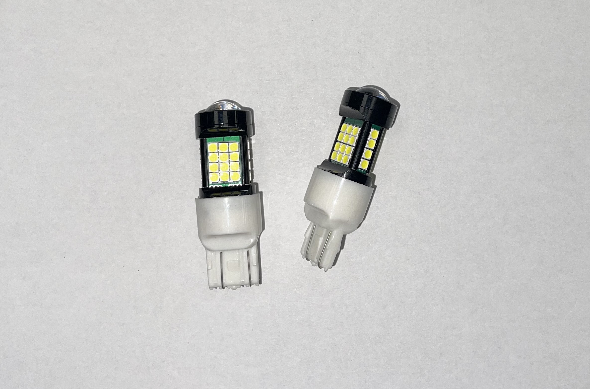 UQ7G36S7443W